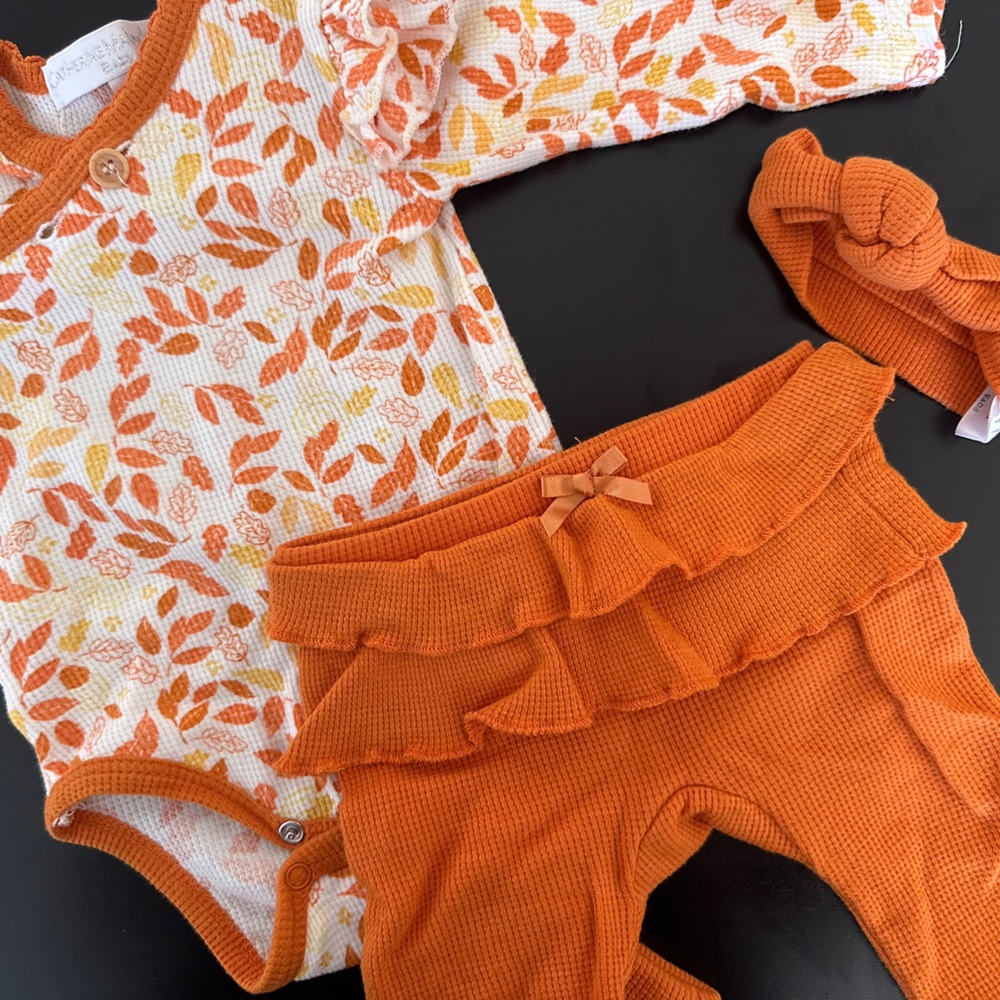 Cute Fall Leaves outfit.